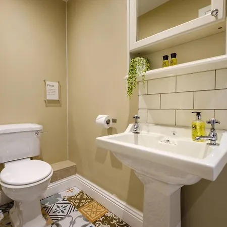 Oakland West Holiday home