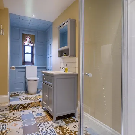 Oakland West Windermere