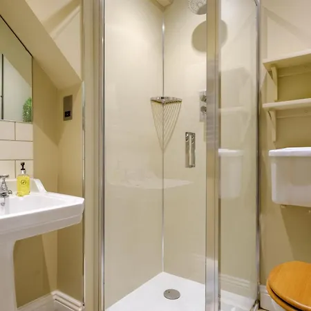 Oakland West Holiday home