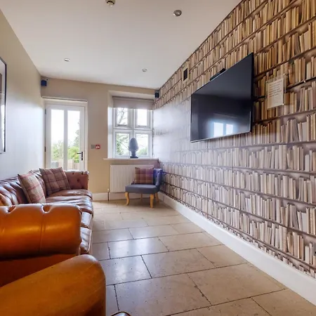 Oakland West Semesterbostad