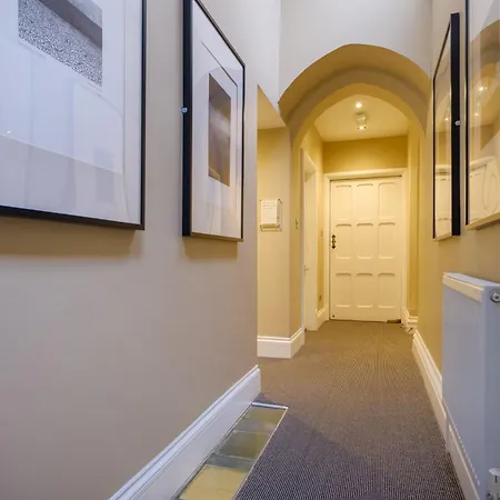 Oakland West Windermere